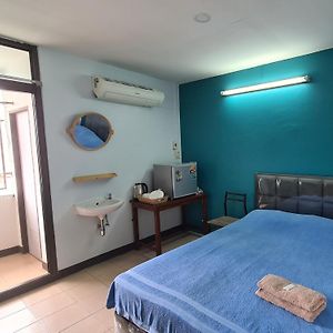 Roong-Arun Apartment
